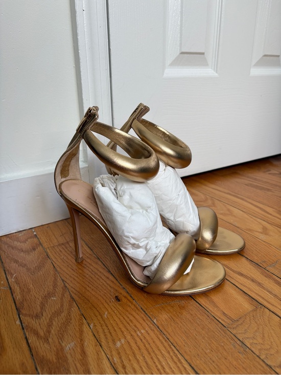 Gianvito Rossi Shoes - Gianvito Rossi Bijoux 38.5 Metallic Gold Sculpted Strap Stiletto Sandals